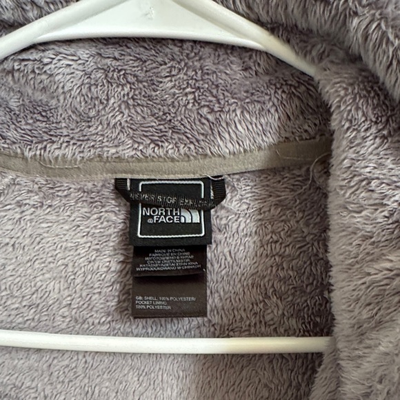 The North Face Women's Osito Jacket - Picture 8 of 8